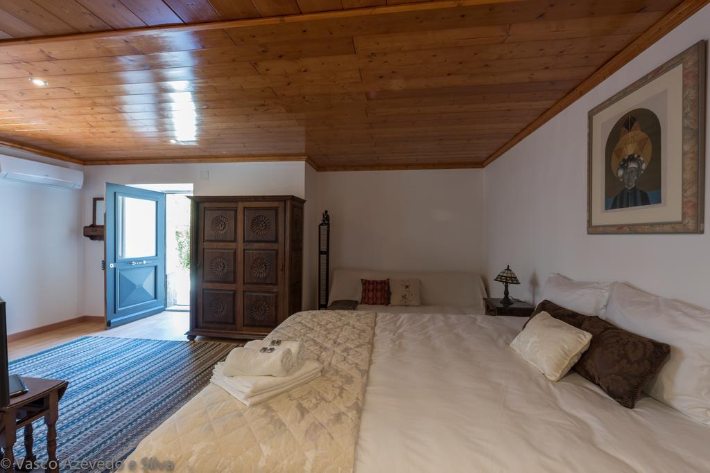 Guest House Villa Dos Poetas Sintra Rum bild The bedroom