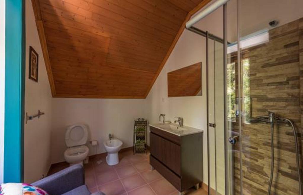 Guest House Villa Dos Poetas Sintra Exteriör bild Bathroom